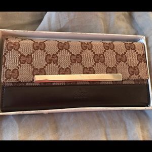 Authentic Gucci Wallet