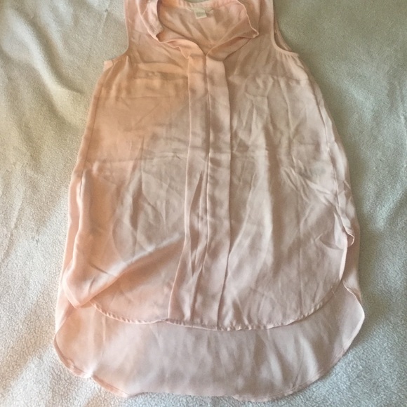 Sleeveless Pink blouse