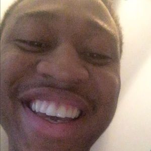 Meet your Posher, Deon