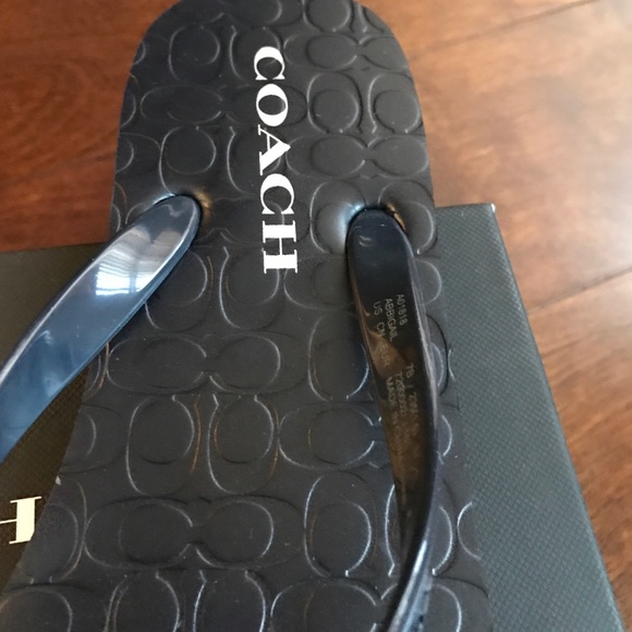 ❌sold❌Coach midnight navy flip flops - Picture 3 of 4