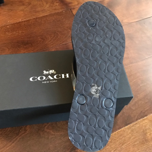 ❌sold❌Coach midnight navy flip flops - Picture 4 of 4