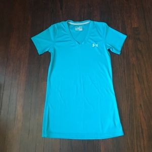 Under Armour work out T shirt.