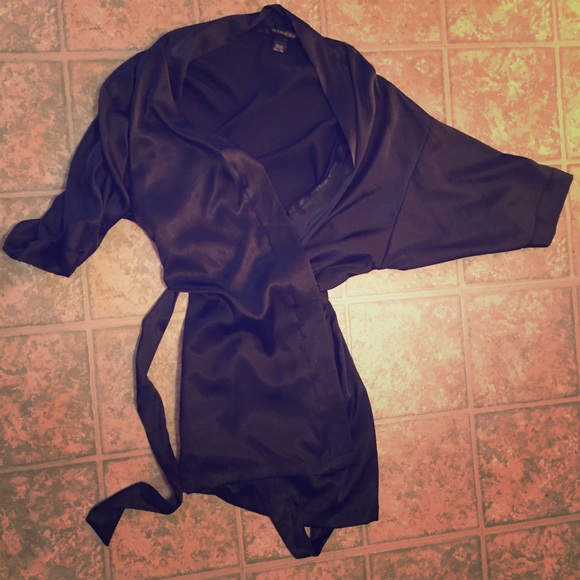 Victoria's Secret Very Sexy silk kimono robe