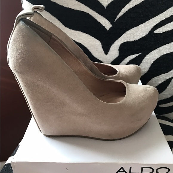 SOLD Suede Nude Aldo Wedges - Picture 1 of 4