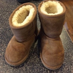Toddler UGG boots size 8