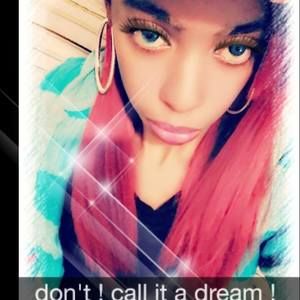 Meet your Posher, Denise