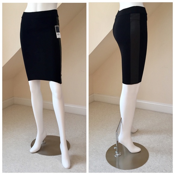 ❌❌❌❌🎉HP🎉 🆕 Juicy Couture Wool/Leather Skirt - Picture 3 of 3