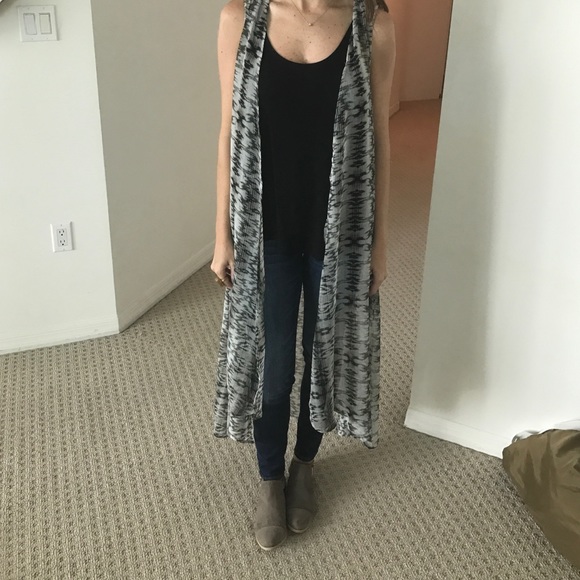 Nordstrom Tops - NORDSTROM: black and gray tie dye duster