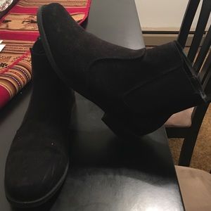 H&M Chelsea Boots