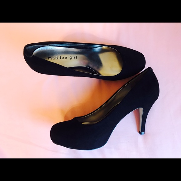 Blacks heels - Picture 1 of 4