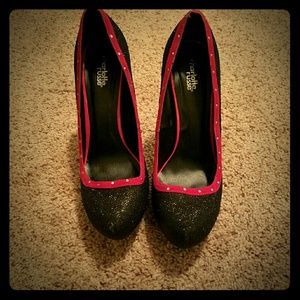 **Bling** sparkling heels