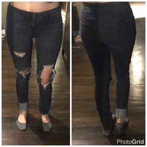 Distressed jeggings