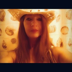 Meet your Posher, Diane