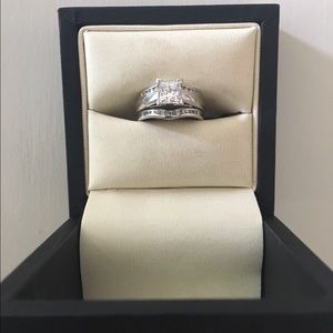 Diamond Ring // Separated into solitaire