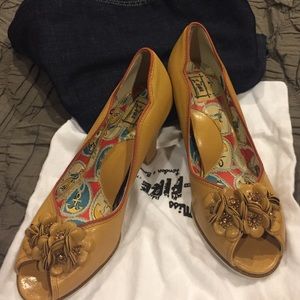 Miss L-Fire Yellow heels