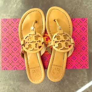 Tory Burch Miller Sandals Sand Patent Size 8