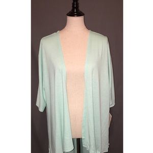 Small LuLaRoe Lindsay Kimono