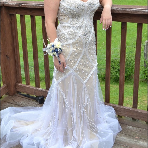 Size 4 Panoply prom dress - Picture 3 of 3