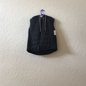 Black puffy vest