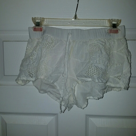 White lace shorts