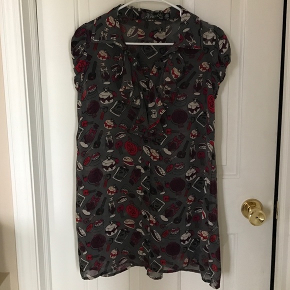 Forever 21 Tops - Printed cap-sleeve tunic