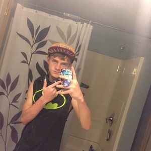 Meet your Posher, Derek