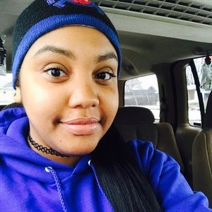 Meet your Posher, Jasmine