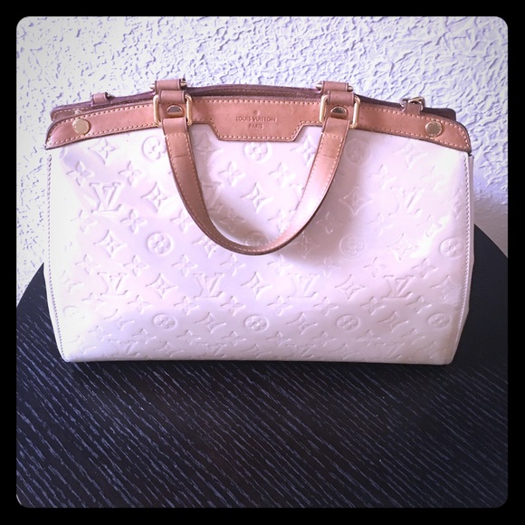 ‼️ 1 hour SALE ‼️Louis Vuitton satchel AUTHENTIC‼️