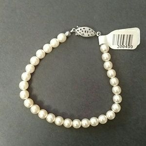 NWT 925  Gold Pearl bracelet