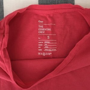 GAP Tops - Gap Essential Crew Tee GAP Tops - Gap Essential Crew Tee