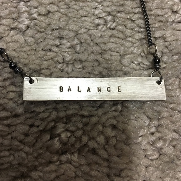 BALANCE plate necklace