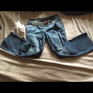 Maternity jeans, size 6 short