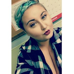 Meet your Posher, Kathryne