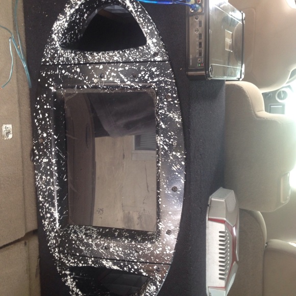 speakers - Picture 2 of 2
