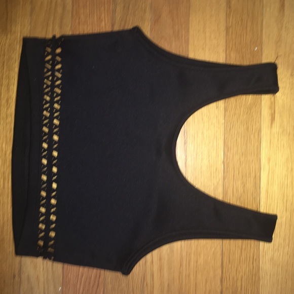 Urban Outfitters cutout crop top - Picture 2 of 3