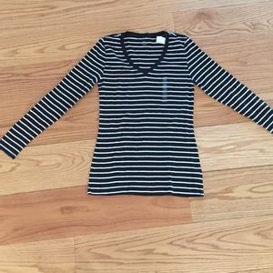 GAP Black and White Striped Long Sleeve Tee