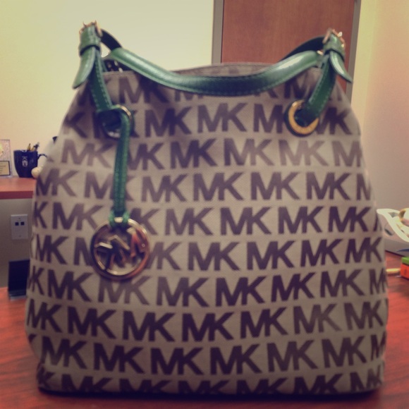 Michael Kors Handbags - Michael Kors handbag