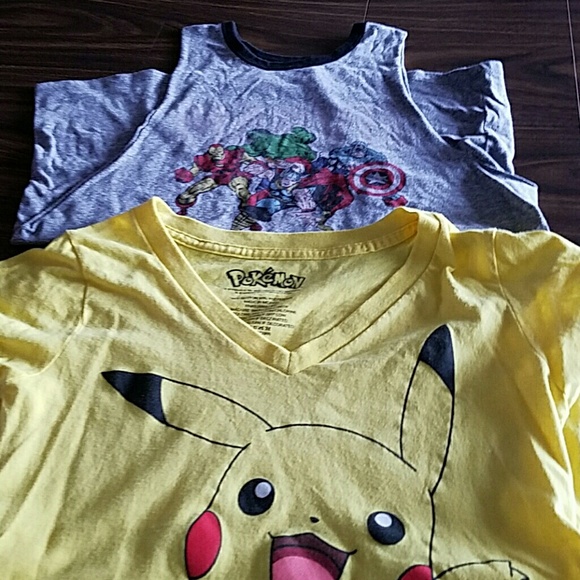 Bundle of Juniors tees - Picture 1 of 3