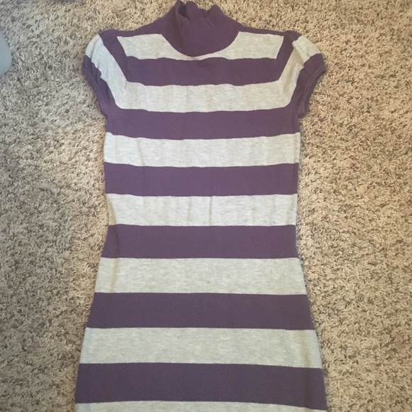 Short sleeve sweater dresss