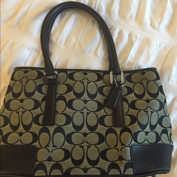 Coach signature monogram bag - Picture 1 of 4