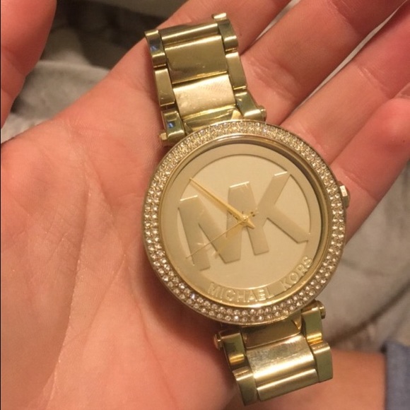 MICHAEL KORS Gold Watch