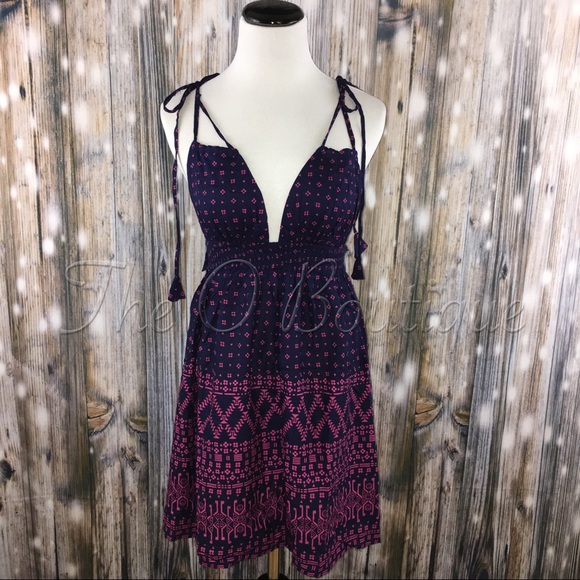 🎉CLEARANCE🎉Navy Pink Spaghetti Strap Mini Dress - Picture 3 of 4