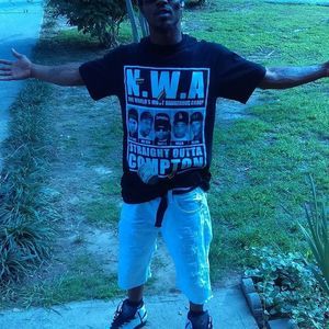 Meet your Posher, Devin