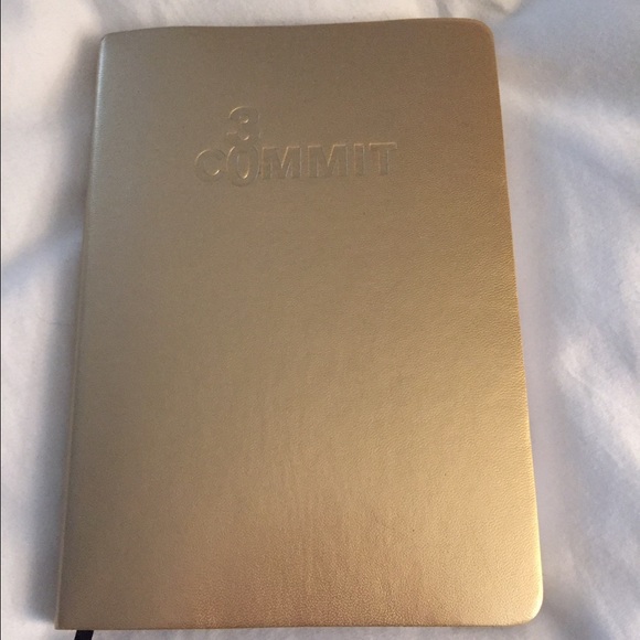 BRAND NEW COMMIT 30 Daily Planner 2017