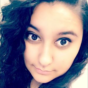 Meet your Posher, Candace