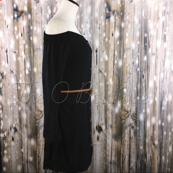 🎉CLEARANCE🎉 Black Off-Shoulder Bell Sleeve Dress - Picture 3 of 4