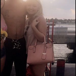 Purse (No, Not the abs ☹️)