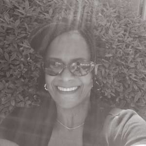 Meet your Posher, Burnetta