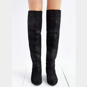 💖24 hour sale💖Seychelles Knee-high Boot NWOT 8.5