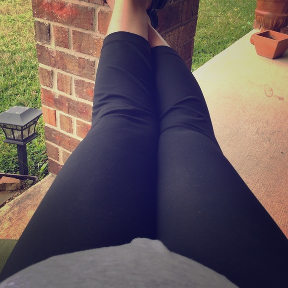 Maternity exercise leggings